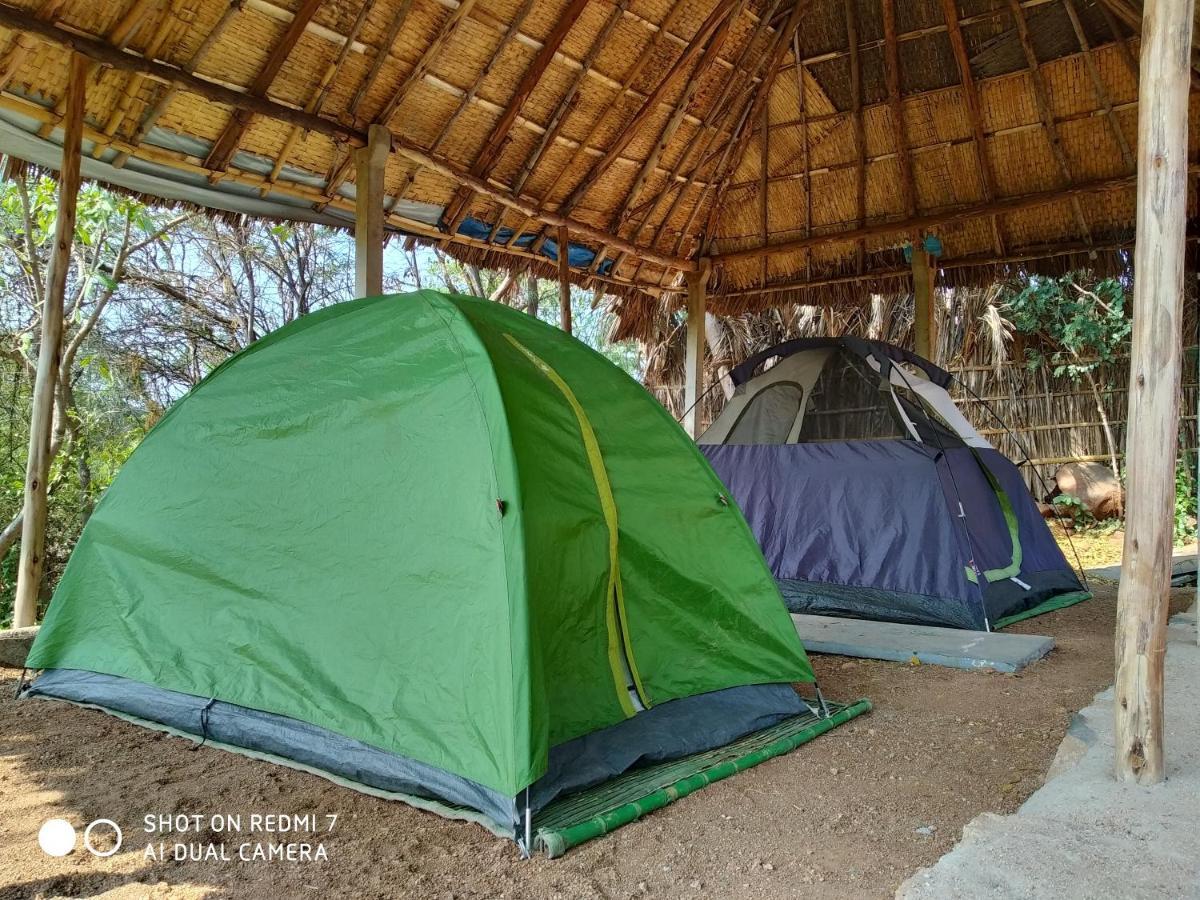 Drunken Monkey Camping Site Hotel Hampi Buitenkant foto