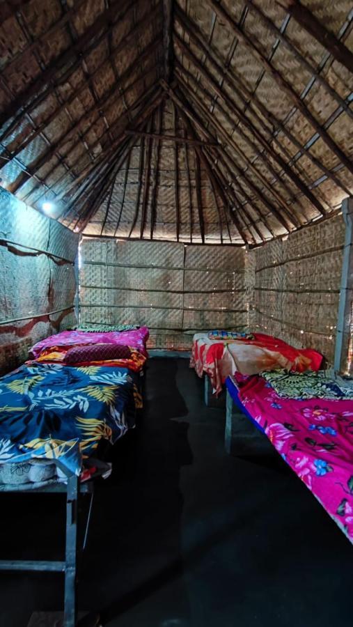 Drunken Monkey Camping Site Hotel Hampi Buitenkant foto